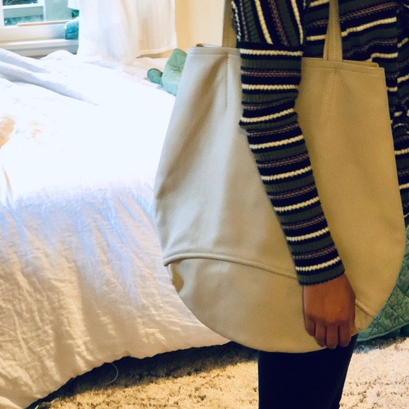 Monserat de Lucca buttery soft leather bag ✨ - Picture 4 of 7